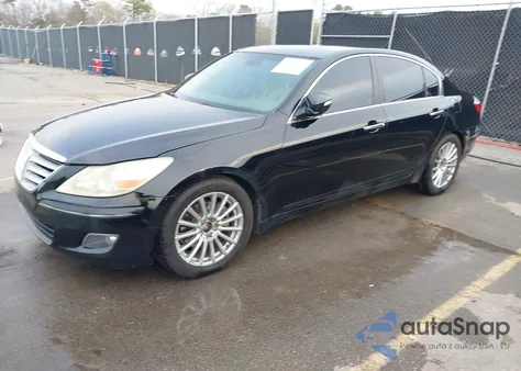 2010 Hyundai Genesis 3.8 z USA, uszkodzony, nr VIN KMHGC4DE1AU075928